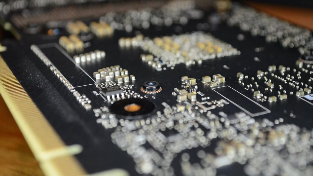 Revolutionary Capacitor Innovation May Lead to Microelectronics with 170-Fold Power Density Increase