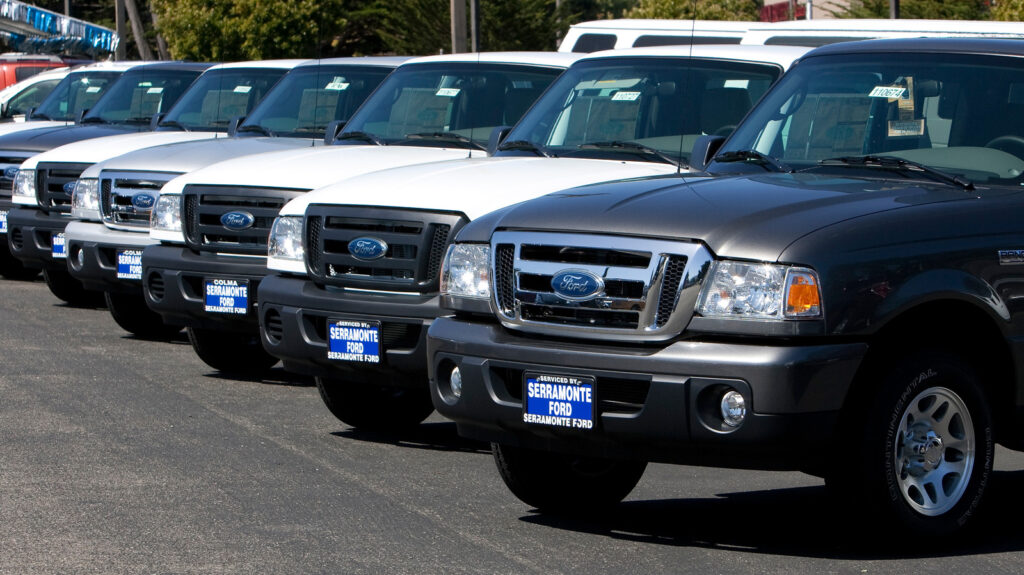 5 Older Trucks with Surprisingly Good Fuel Efficiency