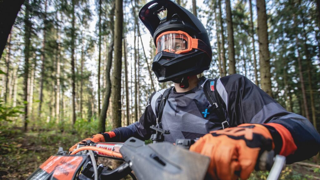 6 Must-Have Items of Gear for Every Dirt Bike Enthusiast