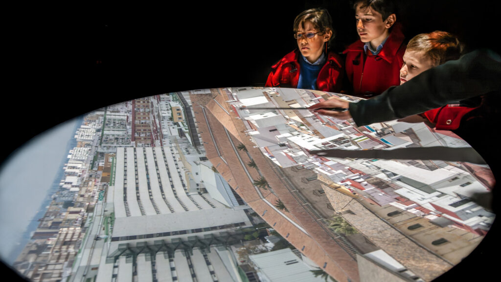 Understanding Camera Obscura: Its Functionality and Mechanism