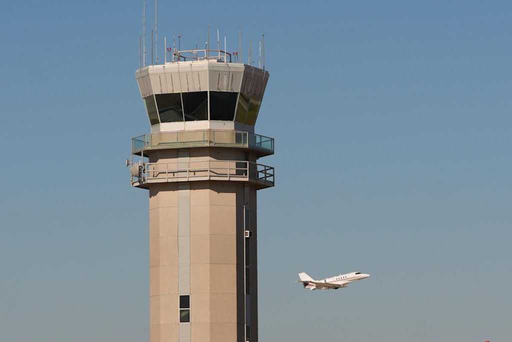 Lisbon Airport Refusing Incoming Private Jets for the Web Summit Lisbon Airport Refusing Incoming Private Jets for the Web Summit