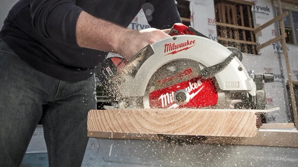 Which Milwaukee 4-Tool Combo Kit Provides the Best Bang for Your Buck?