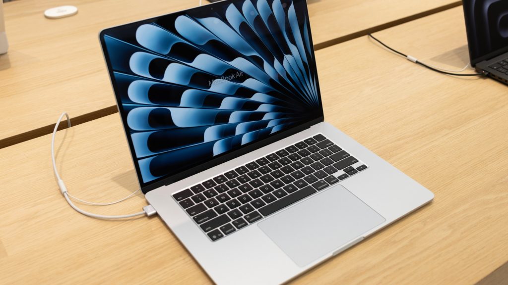 Here are a few of the most dependable brands for purchasing used laptops.