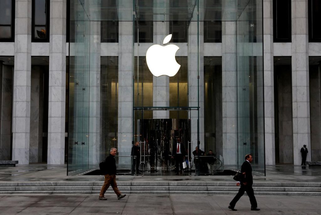 Apple Introduces Its Initial Background Security Upgrade for macOS, iOS, and iPadOS