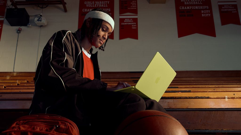 How Long Does the MacBook Neo’s Battery Last? Apple’s Insights Revealed