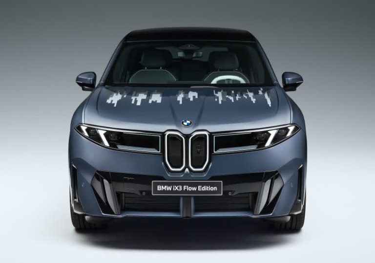 BMW Advances Color-Changing Technology Towards Production with the iX3 Flow Edition