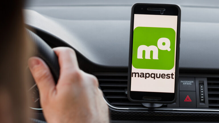 A Traditional Navigation Brand Surpasses Google Maps as the Leading Service in the US