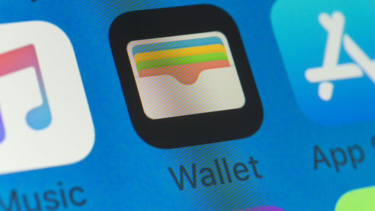 Apple Wallet and Apple Pay: Understanding the Differences