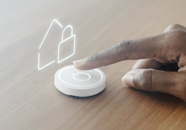 Apple collaborates with LG on smart locks, cameras, thermostats, and additional devices for its upcoming home hub.