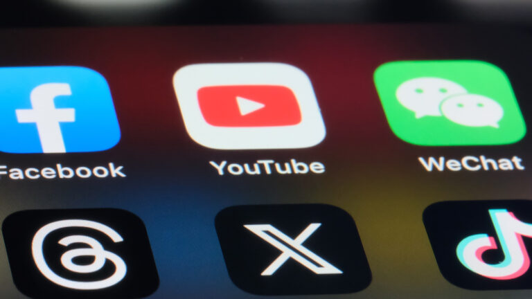 Greece Implements Social Media Restrictions for Children Under 15